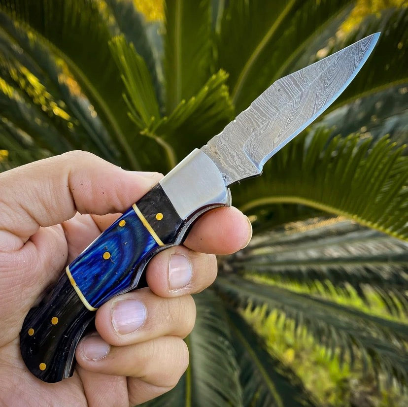 Handmade Damascus Pocket Knife – Wooden Handle with Leather Sheath & Keychain