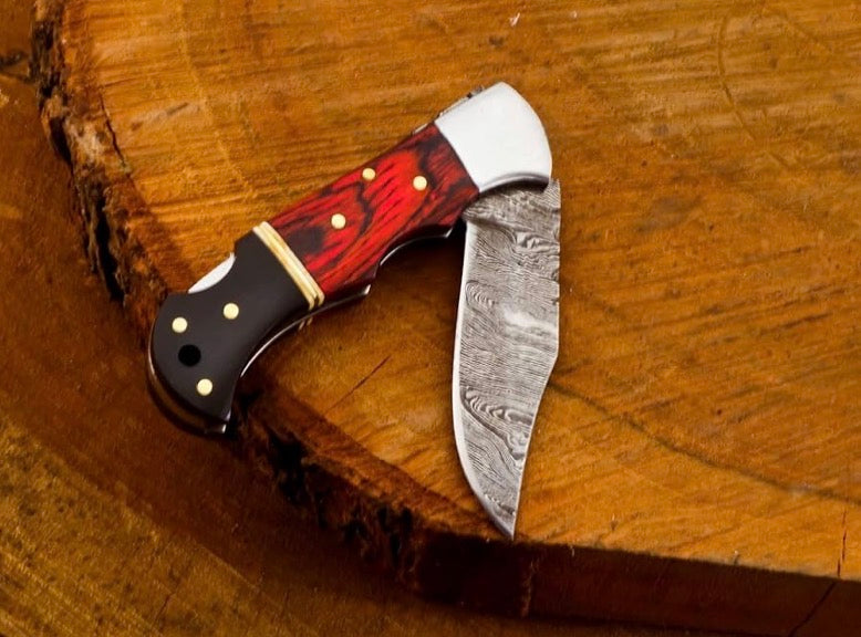 Handmade Damascus Pocket Knife – Buffalo Horn & Wood Handle with Leather Sheath